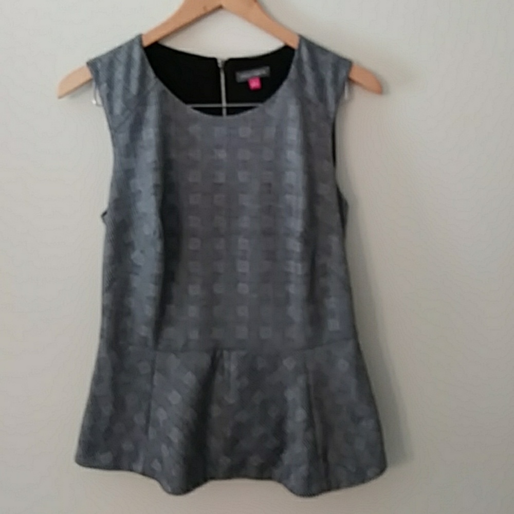 VINCE CAMUTO SLEEVELESS TOP